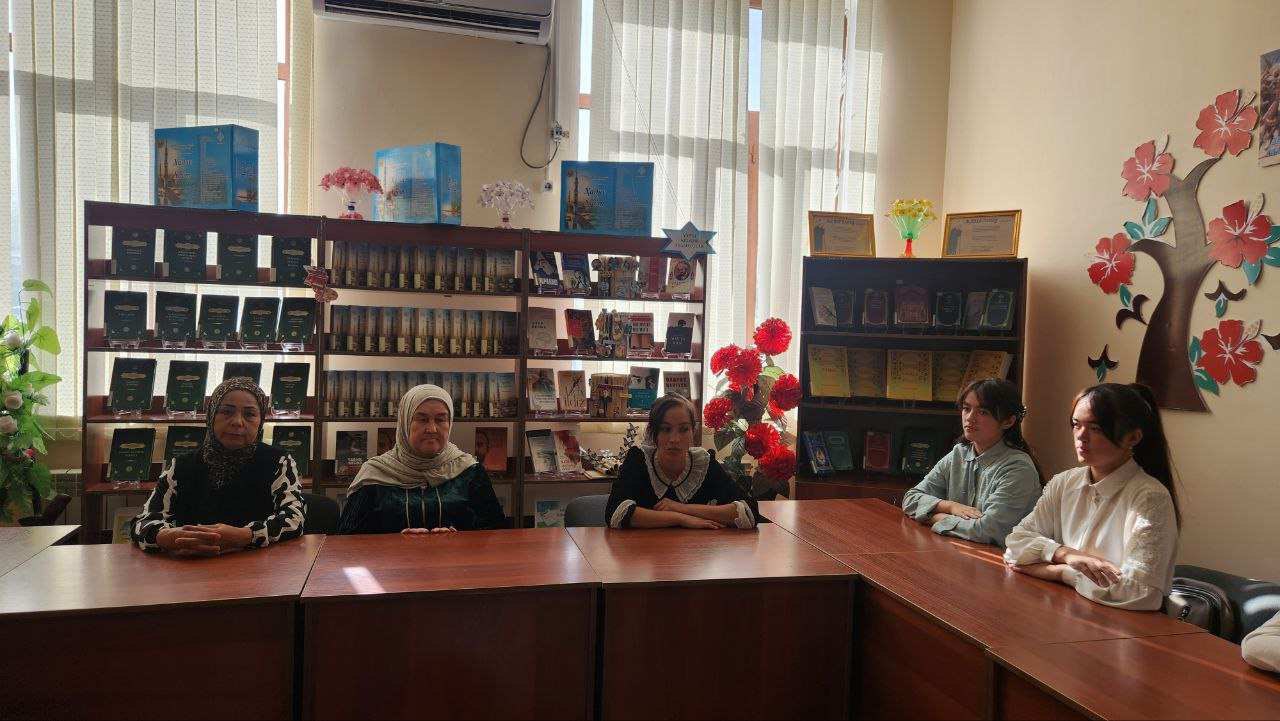 Rauf Parfi tavalludiga bagʻishlab kutubxona markazida tadbir boʻlib oʻtdi