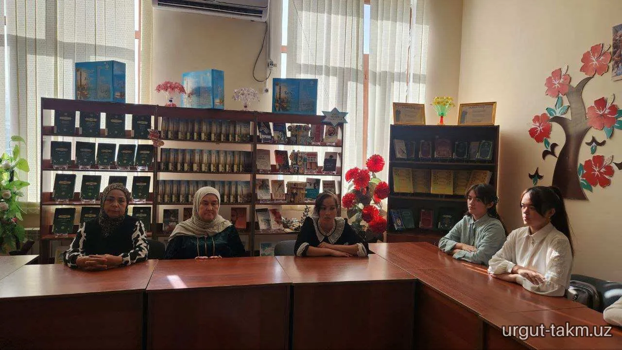 Rauf Parfi tavalludiga bagʻishlab kutubxona markazida tadbir boʻlib oʻtdi