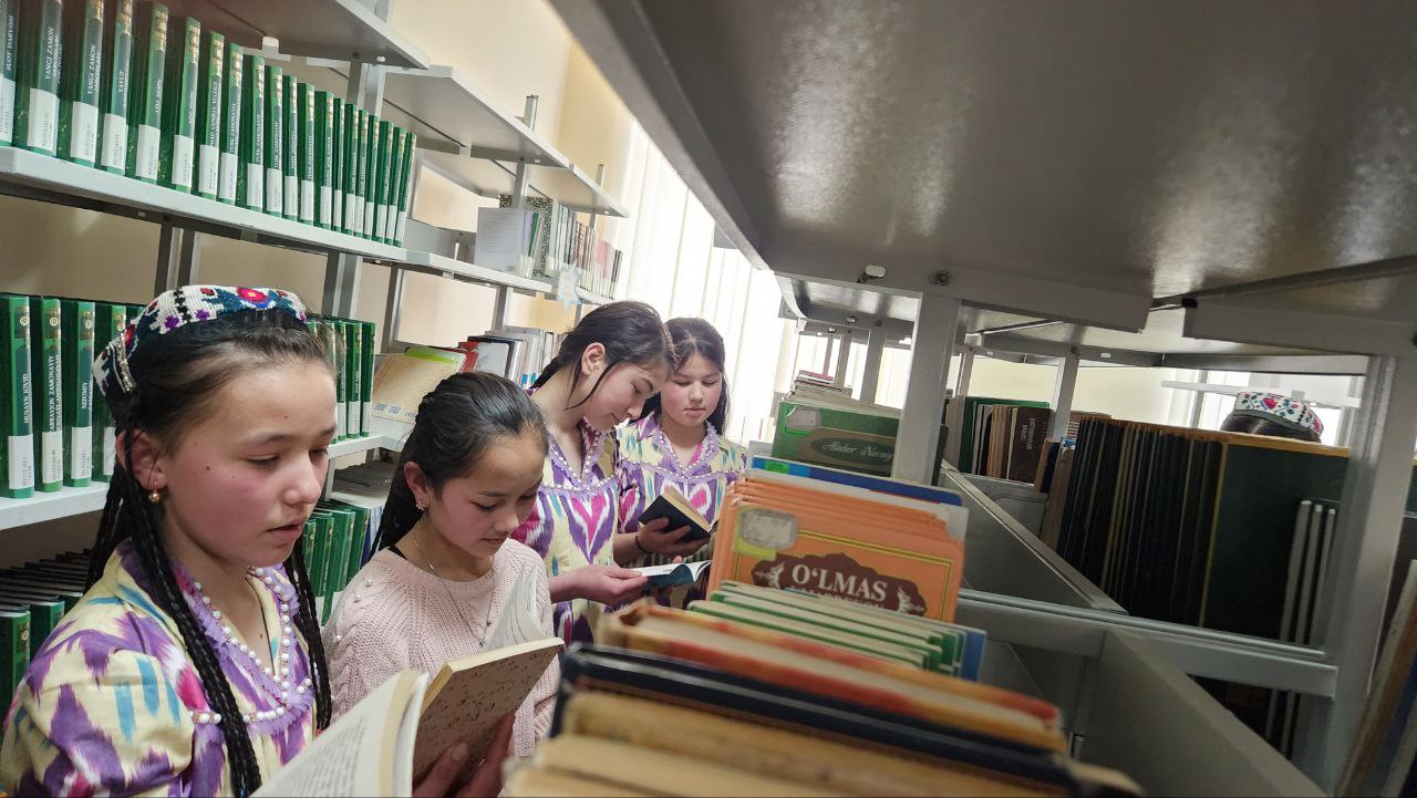 "Qiziqarli kutubxonada" 4-maktab