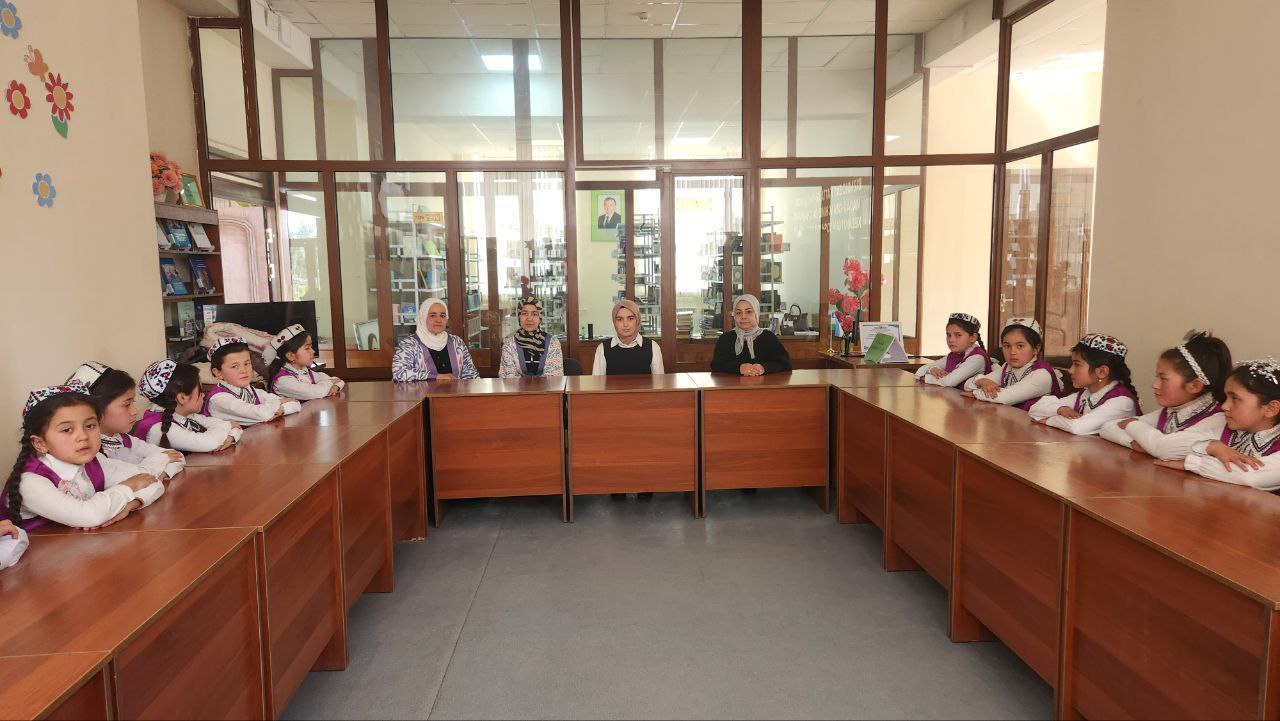 "Ayol borki olam munavvar!"