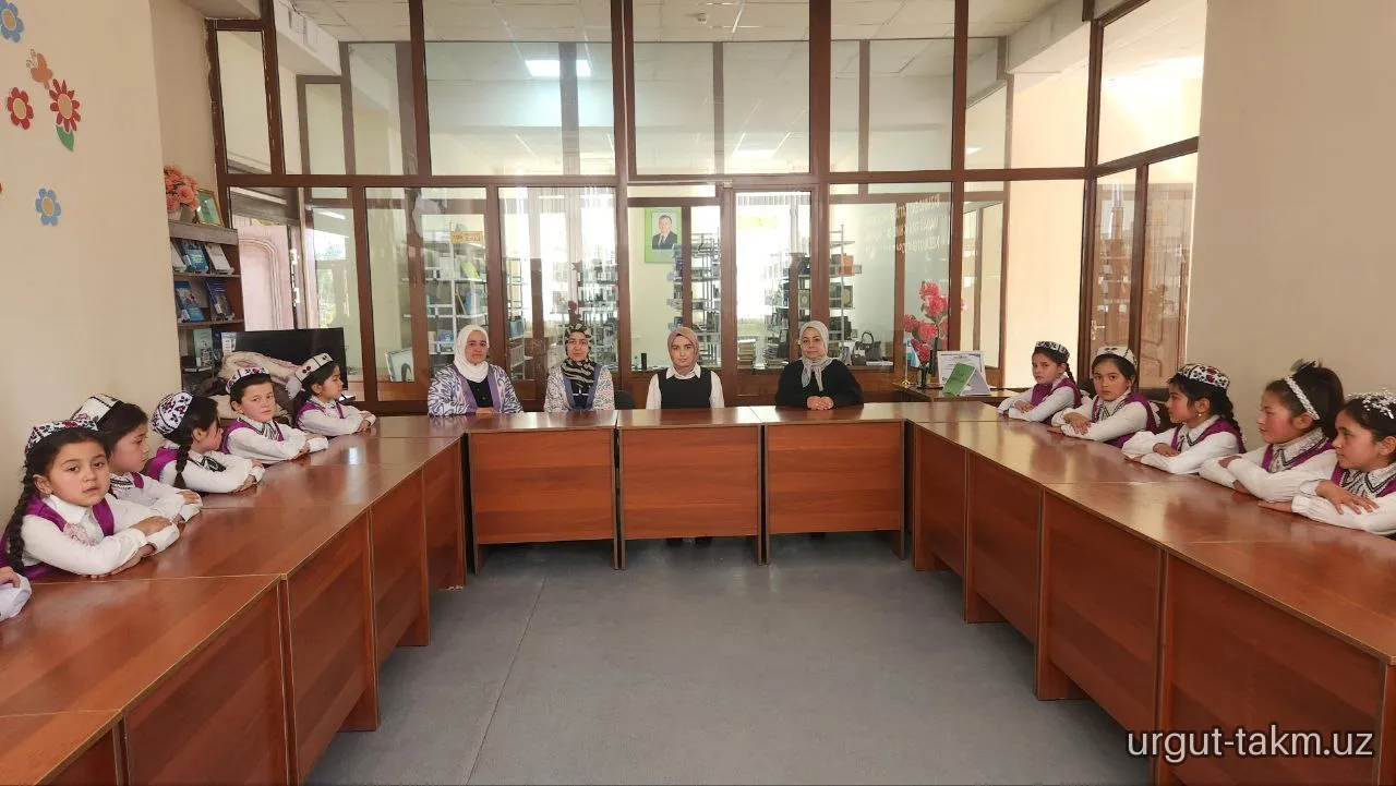 "Ayol borki olam munavvar!"
