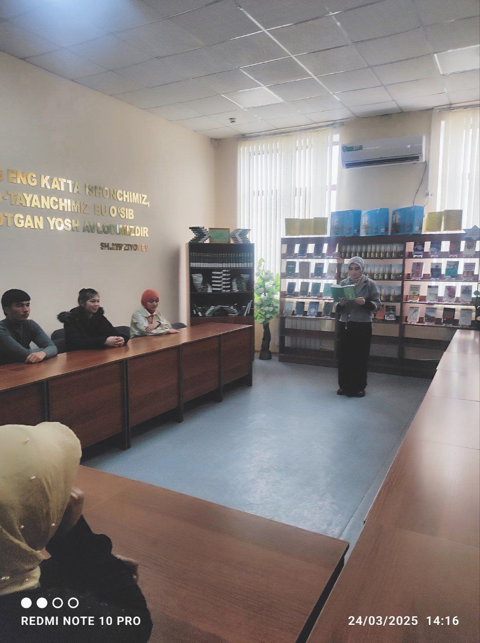 "Inson huquqlari - oliy qadriyat" mavzusida davra suhbati o'tkazildi.