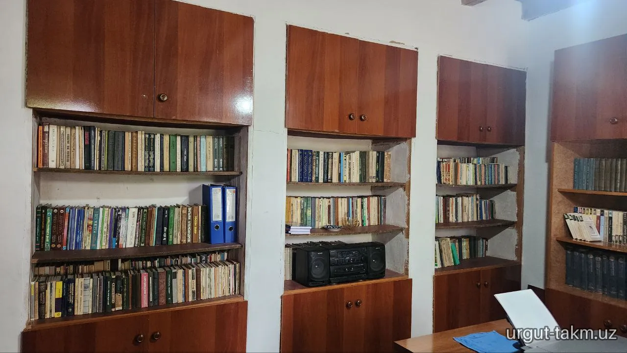 "Mergancha" mahallasida shaxsiy kutubxona