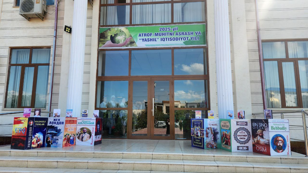 "Barcha kitoblar siz uchun" deb nomlangan kitob ko'rgazmasi