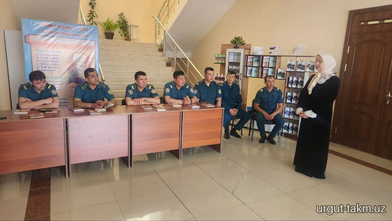 "Kitobxonlik haftaligi" doirasida Amir Temurning "Temur tuzuklari" kitob targ'iboti