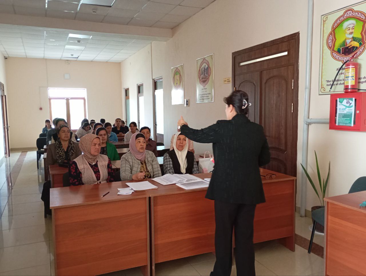 "Kitobxonlik haftaligi" doirasida seminar