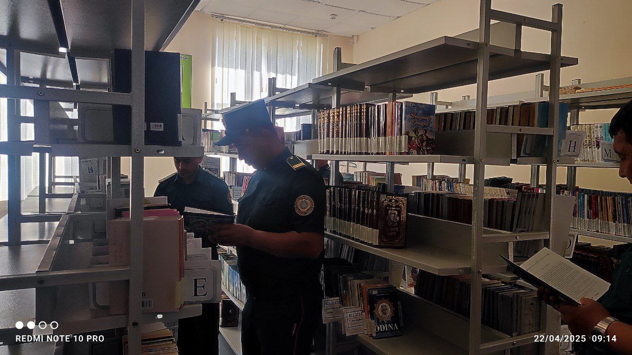Kutubxonada ekskursiya - Ichki ishlar bo'limi xodimlari