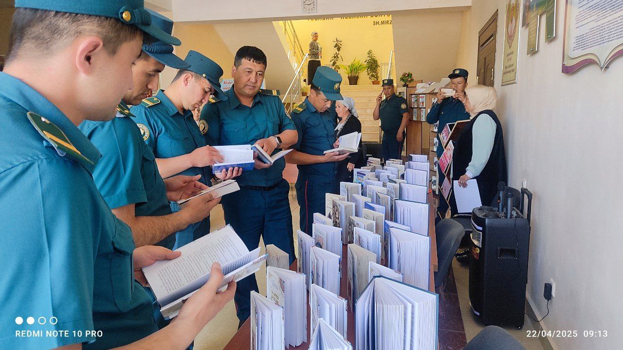 Kutubxonada ekskursiya - Ichki ishlar bo'limi xodimlari