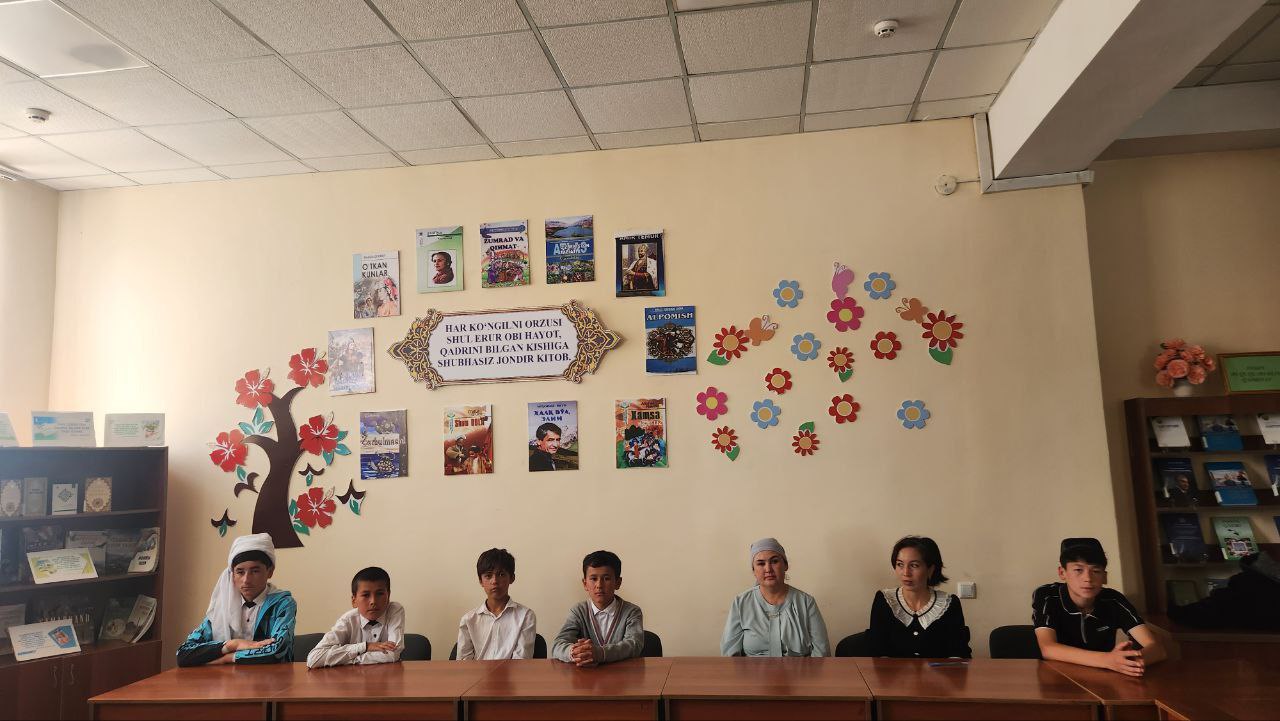 "Yosh kitobxonlar klubi" a'zolari 122-maktab