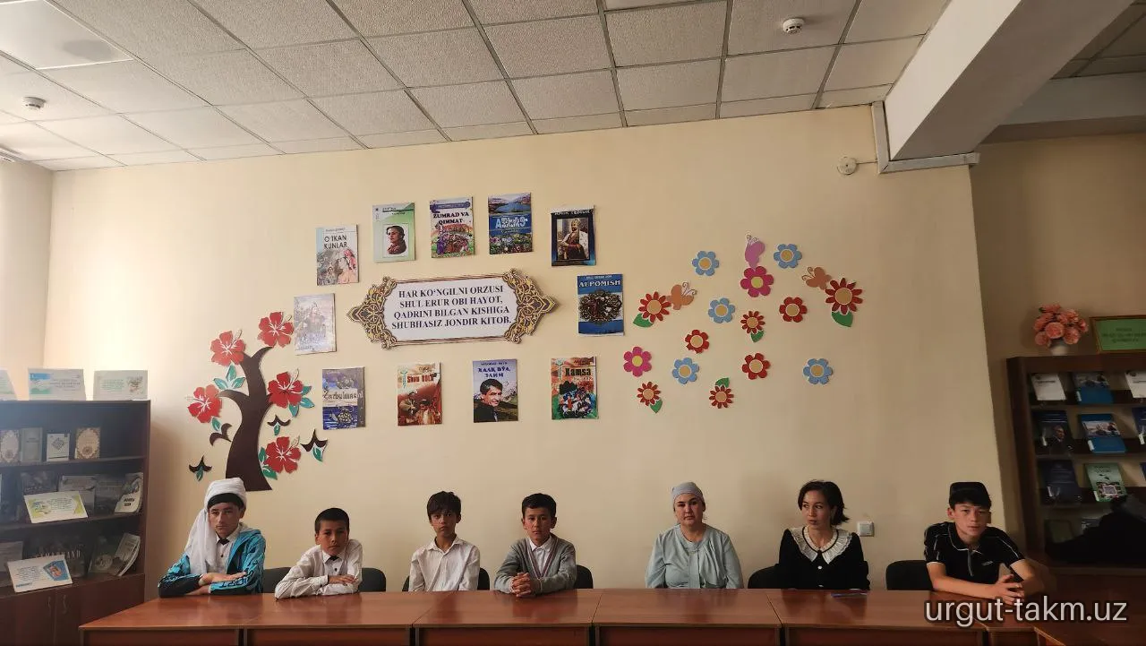 "Yosh kitobxonlar klubi" a'zolari 122-maktab