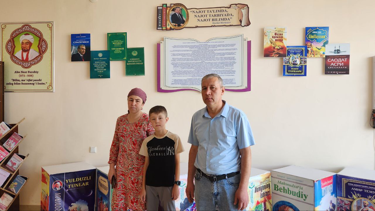 "Davlat xizmatchisi oilasi bilan kutubxonada bir kun" - Beshkapa 2-MFY ijtimoiy xodimi