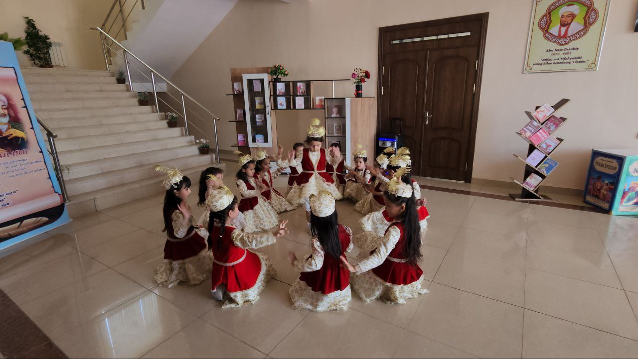 O'zbekiston Respublikasi Davlat Gerbining 33- yilligi munosabati bilan   "Qalblarda aks etgan Vatan tuyg'usi'' shiori ostida tadbir tashkil etildi