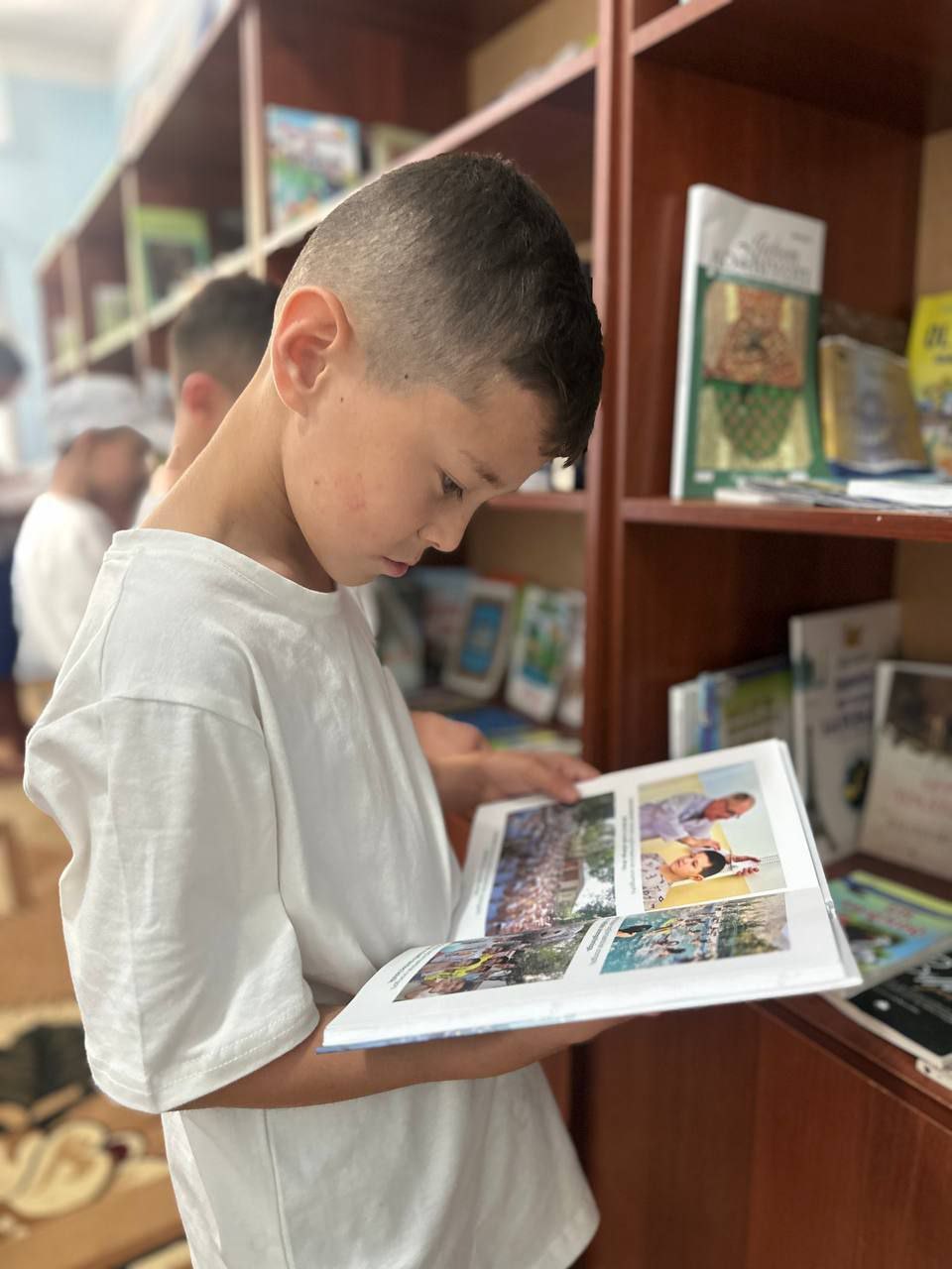 ”Kitob va men” mavzusida davra suhbati tashkil qilindi