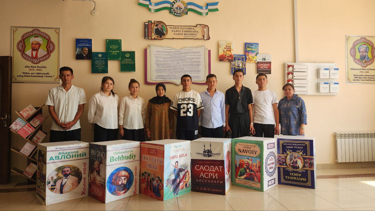 Urgut tuman axborot-kutubxona markazida tumanimizmizning Dehqonobod mahallasida  joylashgan 37-umumiy o‘rta taʼlim maktabi oʻquvchilari va ustozlari   bilan kutubxona bo‘ylab ekskursiya