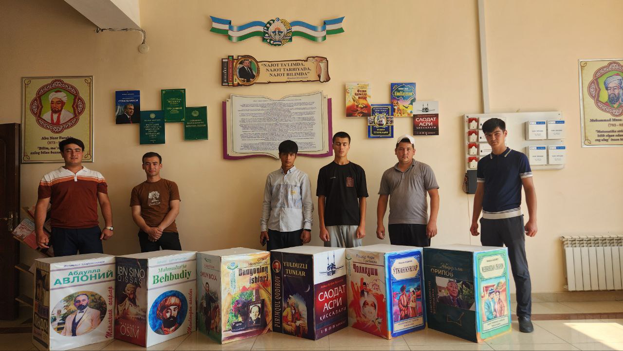Urgut tuman axborot-kutubxona markazida tumanimizmizning Mo‘gol mahallasi yoshlari bilan kutubxona bo‘ylab ekskursiya tashkil etildi