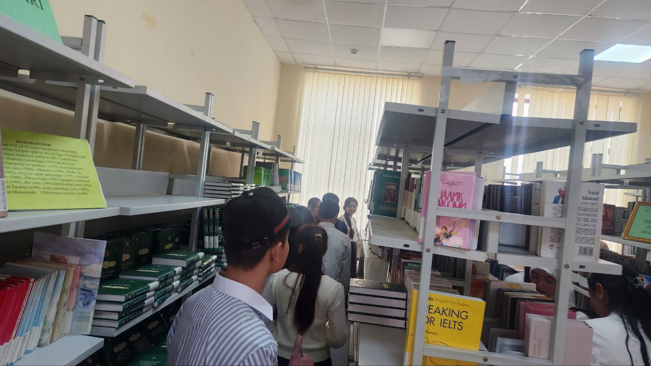 Kutubxona bo'ylab ekskursiya - 4-maktab