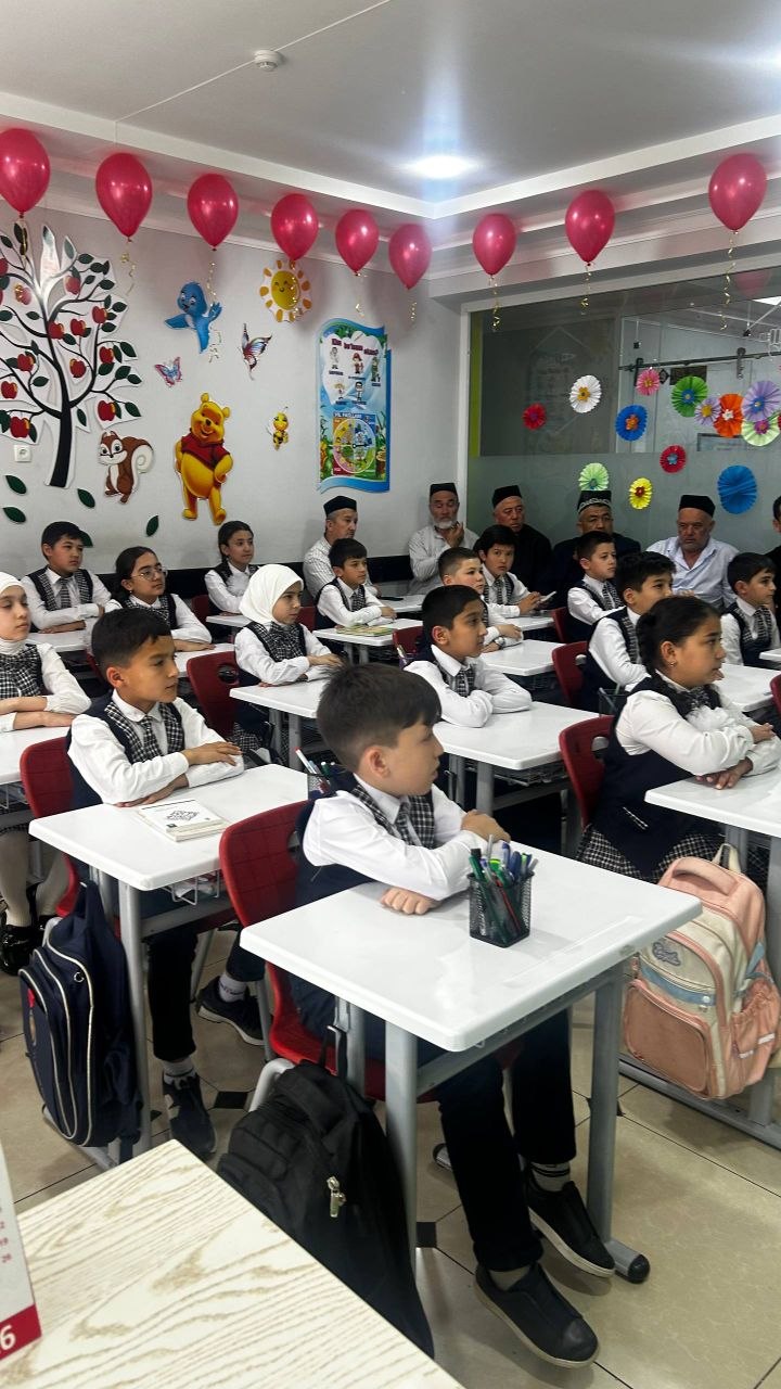 "O'ZBEKISTON - KITOBXONLAR YURTI" shiori ostida bayram tadbiri tashkil etildi.