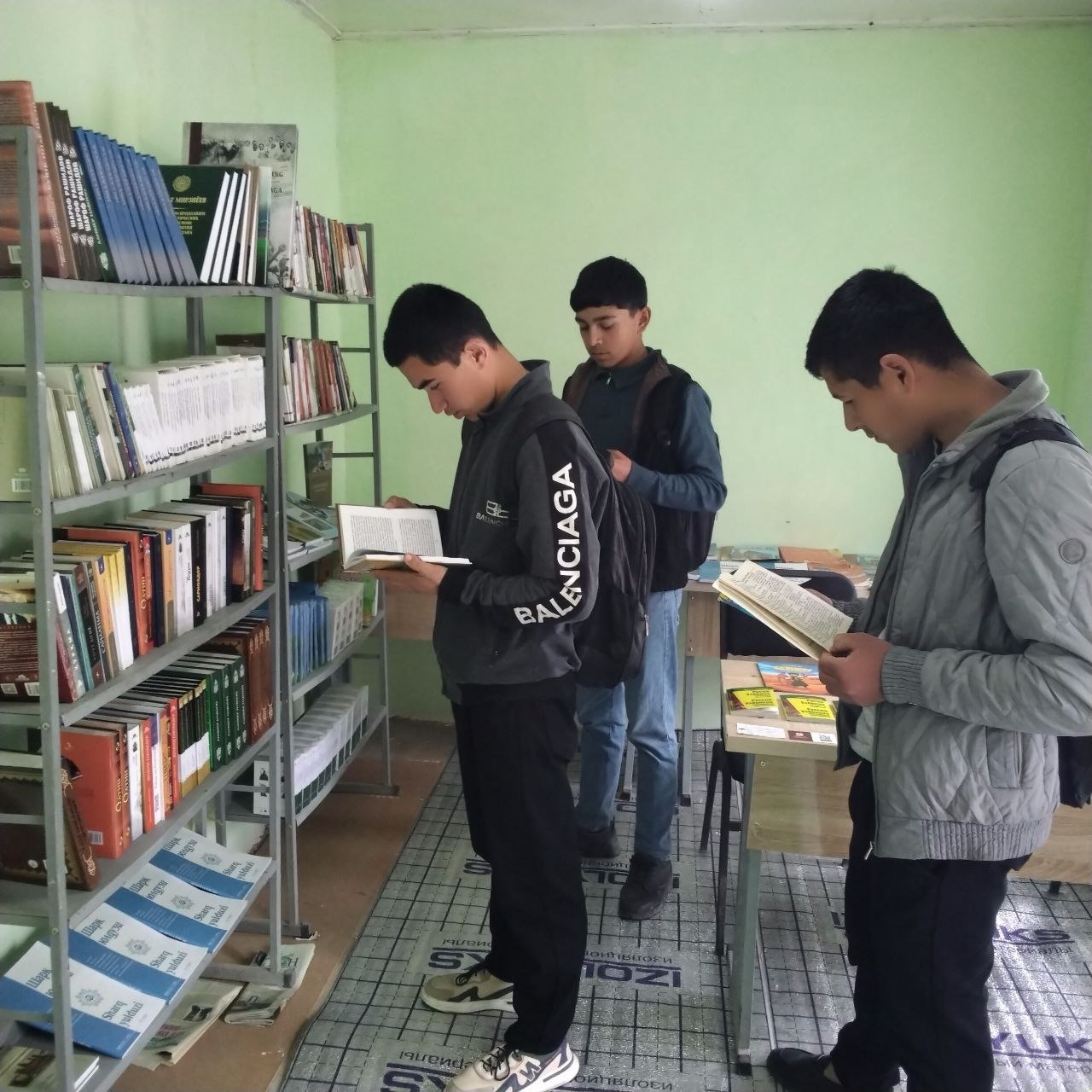 Tumanimizning tog'li hududida joylashgan "Shirvoq ota" mahallasi yoshlari kutubxonasi kitobxon yoshlar bilan gavjum!