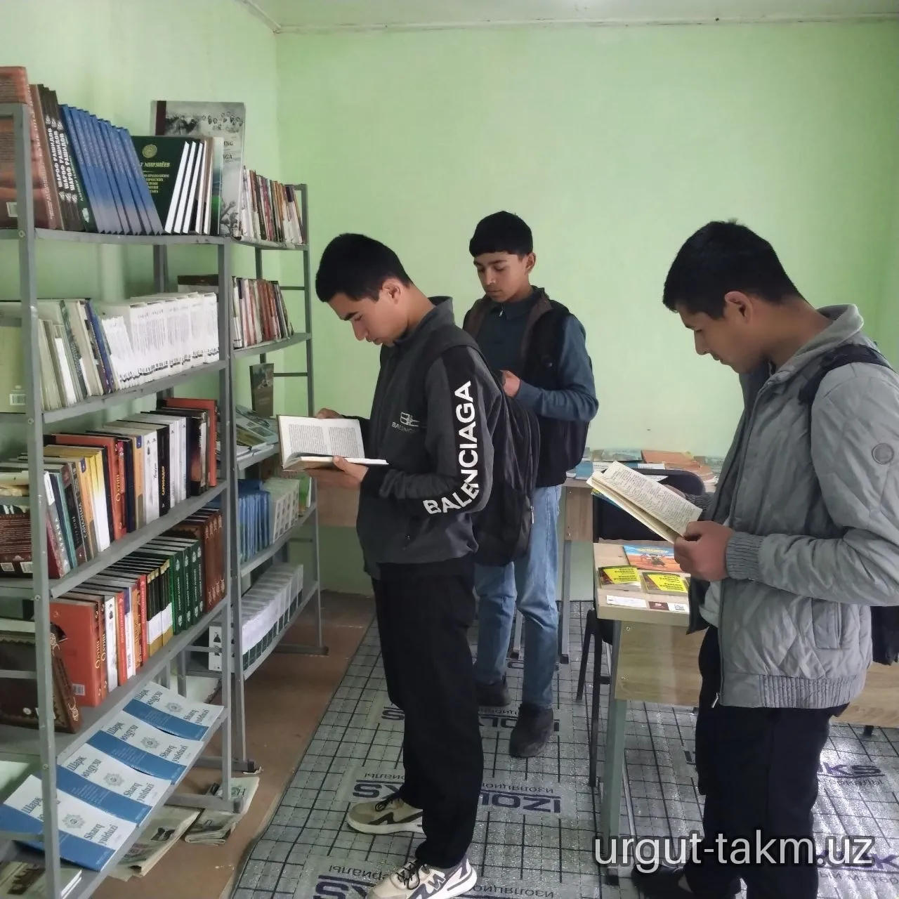Tumanimizning tog'li hududida joylashgan "Shirvoq ota" mahallasi yoshlari kutubxonasi kitobxon yoshlar bilan gavjum!
