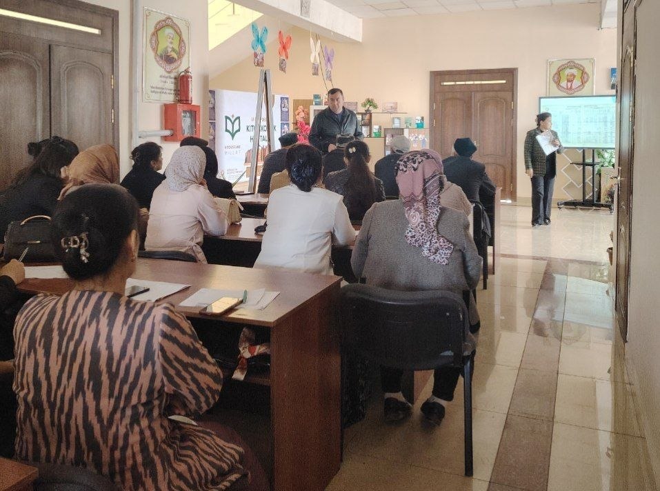 "Kutubxonachilar ishini rivojlantirib,kitobxonlikni ko’paytiraylik “ nomli maktab kutubxonachilari uchun seminar tashkil qilindi
