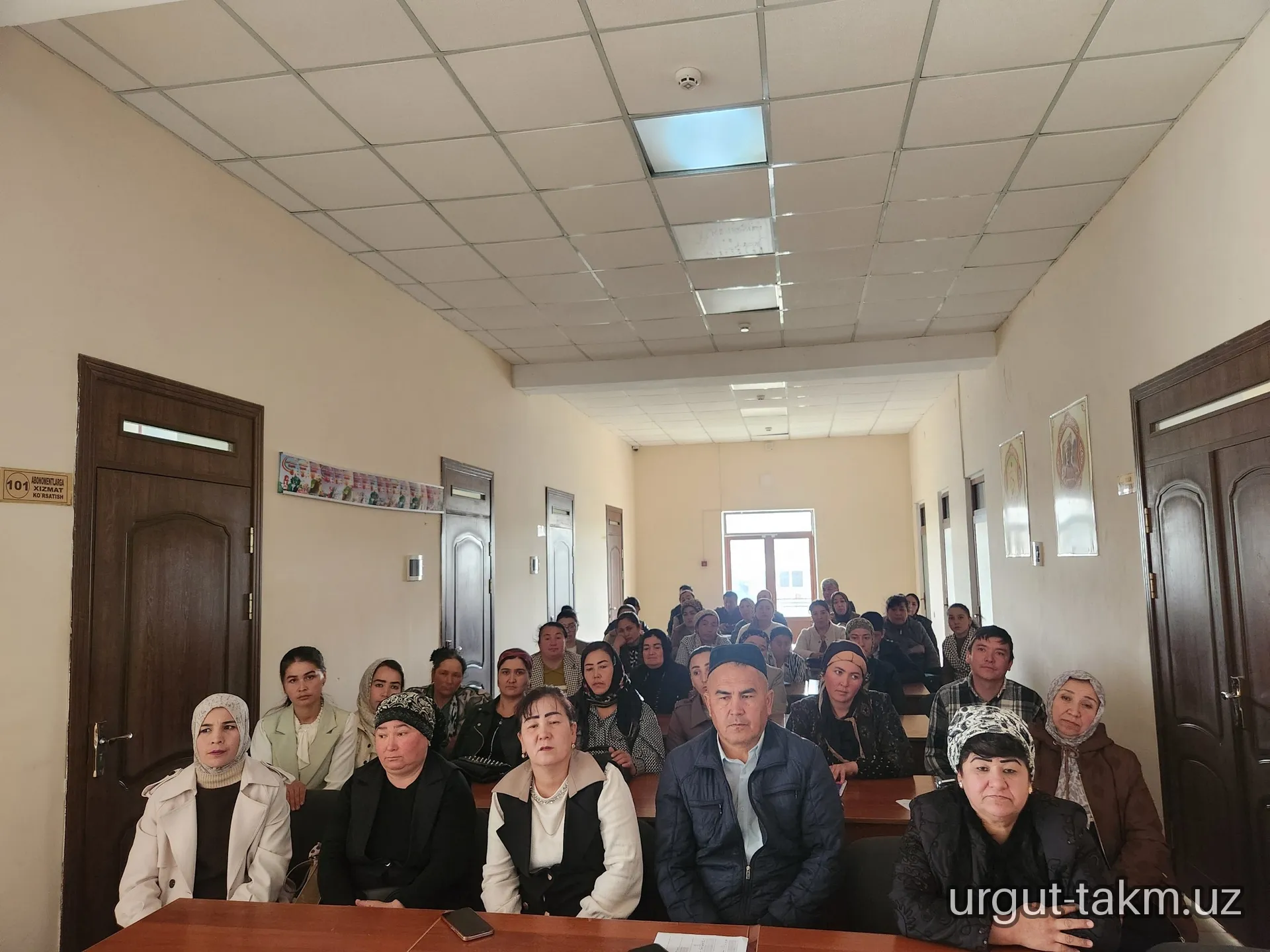 "Kutubxonachilar ishini rivojlantirib,kitobxonlikni ko’paytiraylik “ nomli maktab kutubxonachilari uchun seminar tashkil qilindi
