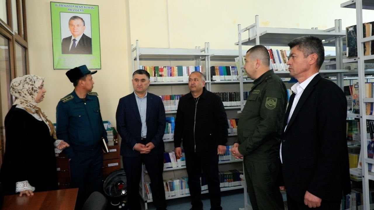 Urgut tuman maktabgacha va maktab ta’limi bo‘limi,tegishli tashkilot va muassasa xodimlari ishtirokida xotin-qizlar bilan davra suhbati hamda kitob ko‘rgazmasi tashkil qilindi