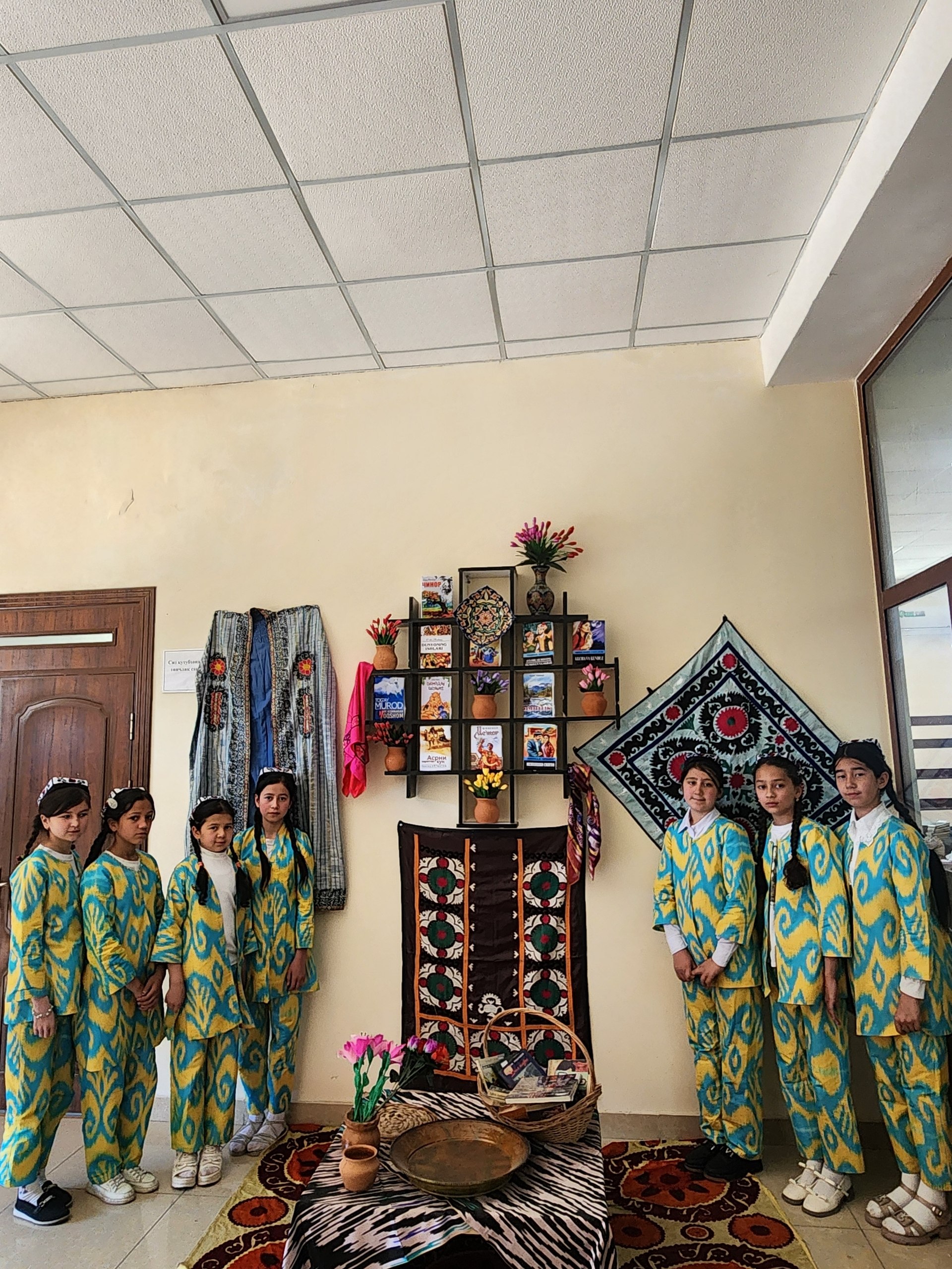 Urgut tumani axborot-kutubxona markaziga  86-umumiy o‘rta ta‘lim maktabi o‘quvchilari uchun sayohat tashkil qilindi.