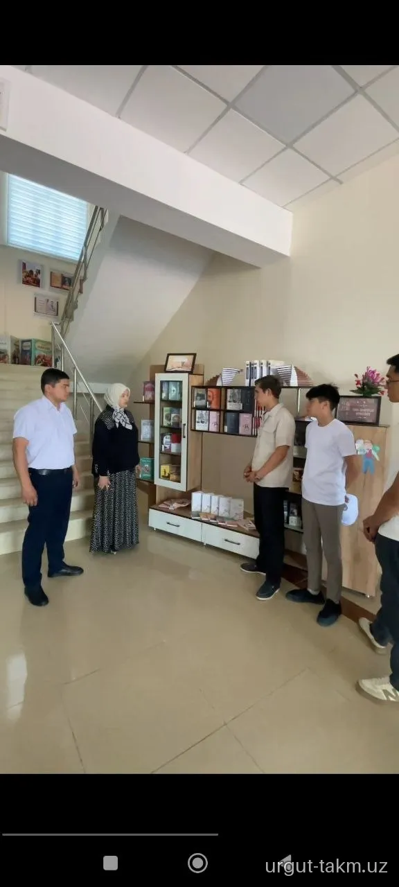 Payshanba — “Yoshlar kuni” munosabati bilan Respublika Ma’naviyat va ma’rifat markazi Urgut tumani bo‘linmasi bilan axborot-kutubxona markazi hamkorlikda  yoshlar bilan samimiy uchrashuv o‘tkazildi