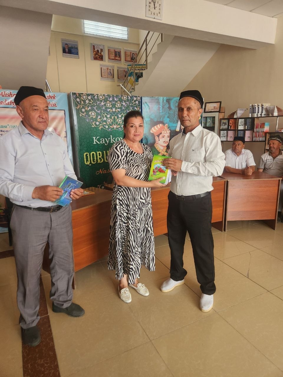 Kutubxonamiz fondiga ajoyib tuhfa!