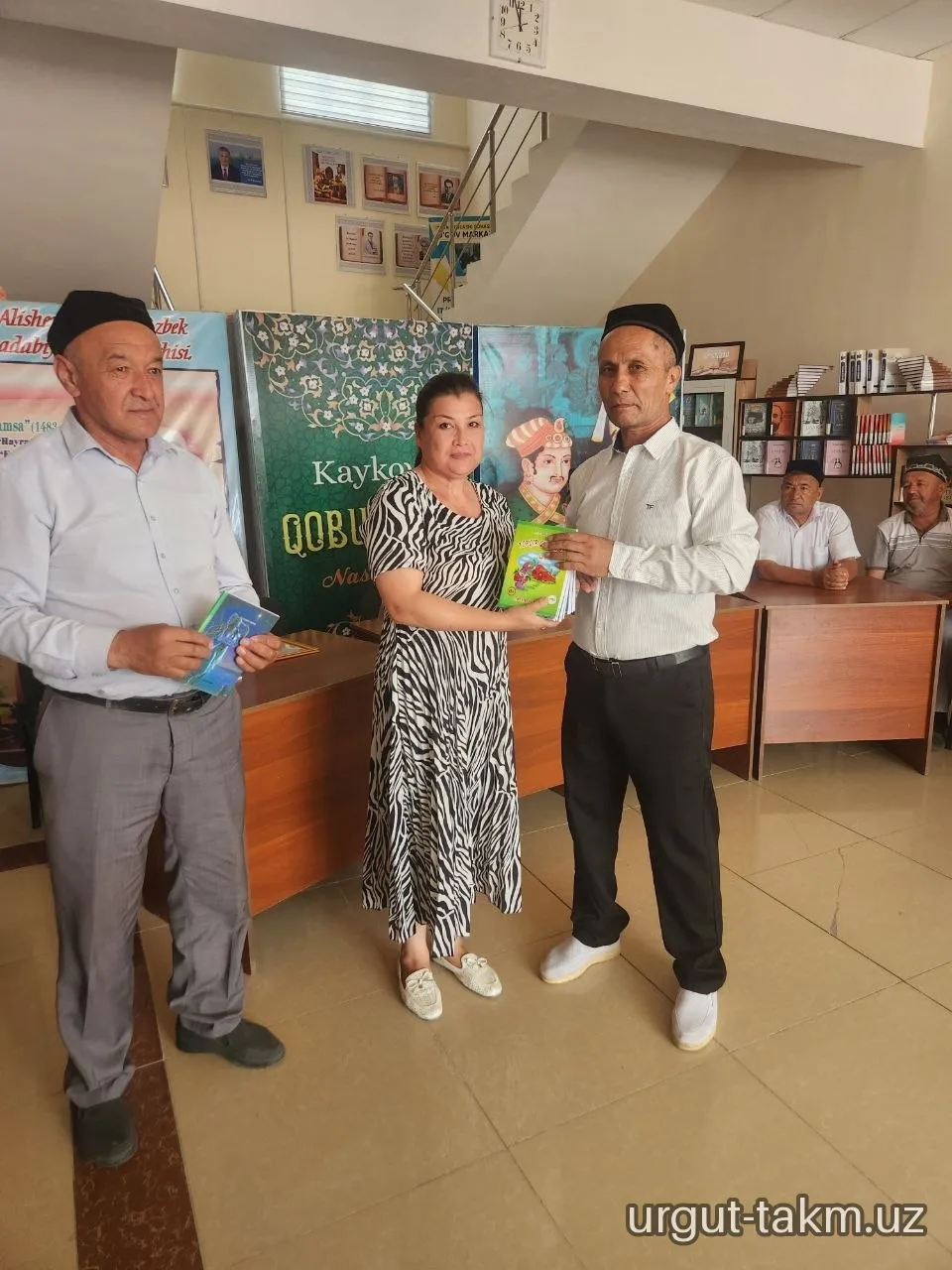 Kutubxonamiz fondiga ajoyib tuhfa!