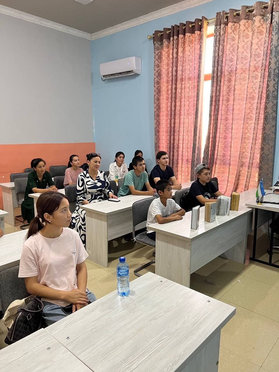 “Yosh tadbirkorlarni qo‘llab-quvvatlash kuni” mavzusida uchrashuv o‘tkazildi
