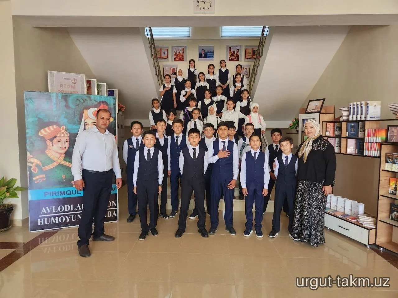 “OCHIQ ESHIKLAR HAFTALIGI” DOIRASIDA 123-MAKTAB OʻQUVCHILARI ISHTIROKIDA EKSKURSIYA