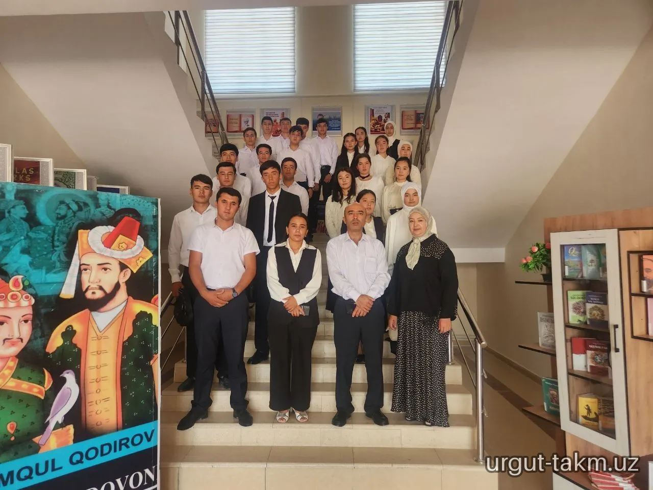 “Ochiq eshiklar haftaligi” doirasida SamDPI Urgut fakulteti talabalari bilan hamkorlikda davra suhbati tashkil etildi