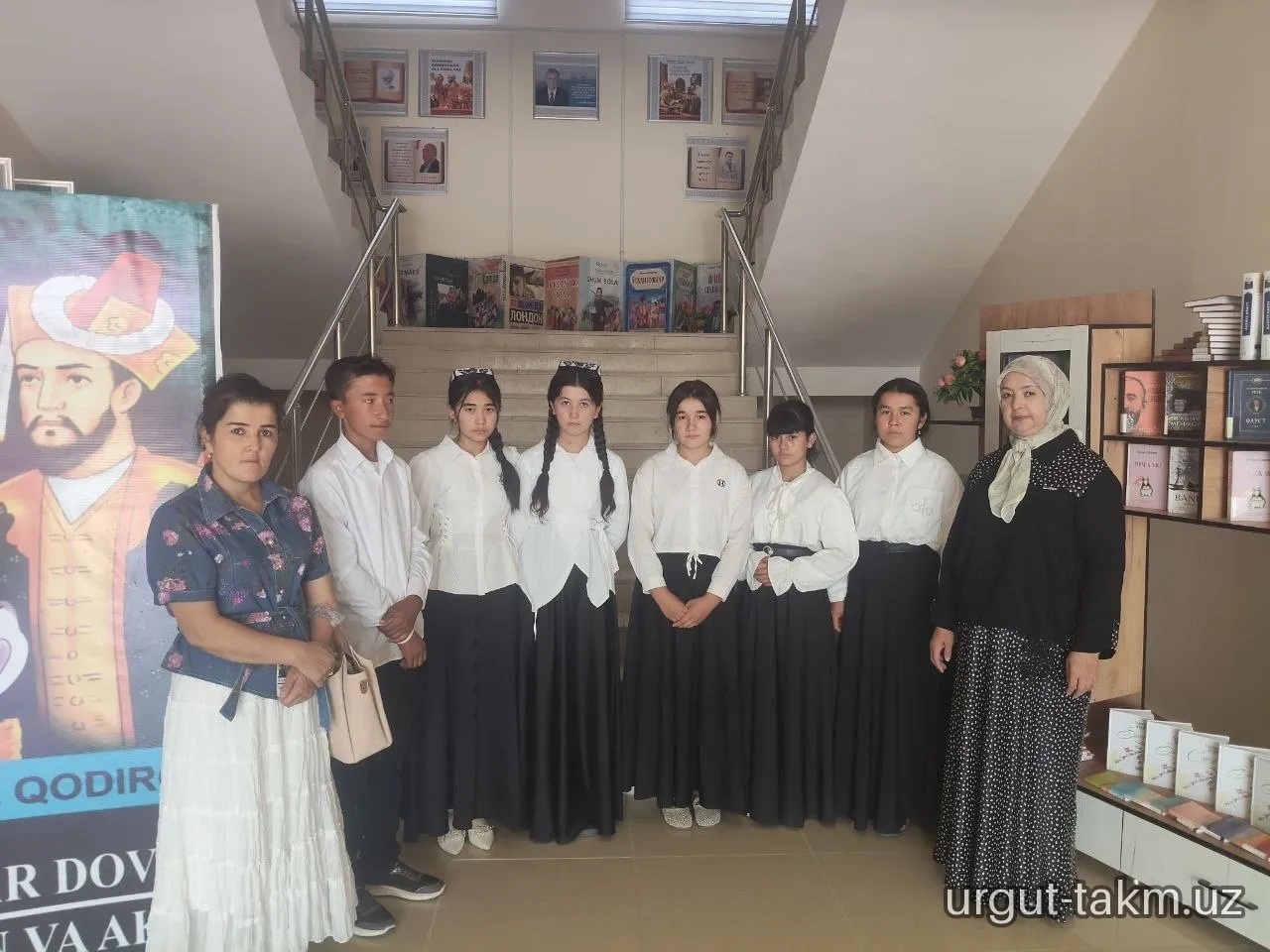 “OCHIQ ESHIKLAR HAFTALIGI” DOIRASIDA 95-MAKTAB OʻQUVCHILARI ISHTIROKIDA EKSKURSIYA