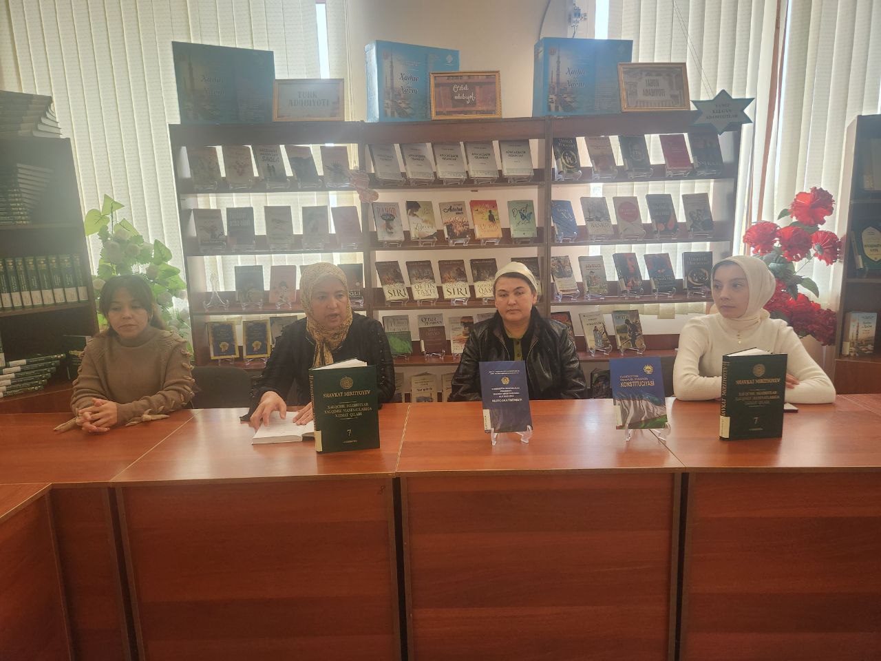 "Siz o‘z huquqingizni bilasizmi?" mavzusida davra suhbati o'tkazdi.