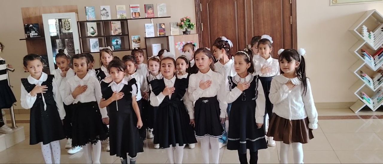 "DUNYONI TINCHLIK VA EZGULIKKA ILHOMLANTIRAMIZ" SHIORI OSTIDA - 142-maktab "Mushoira etadi davom"