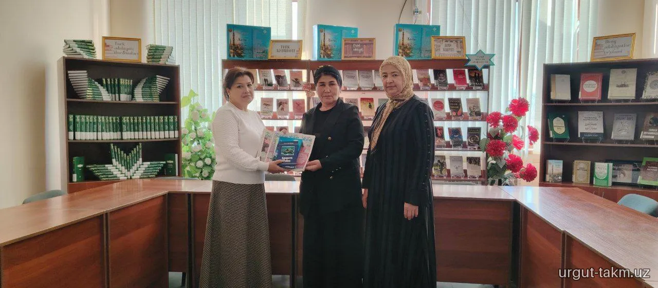 Kutubxonaga kitob sovg‘a qilaman - shoira Farog'at Farmonova