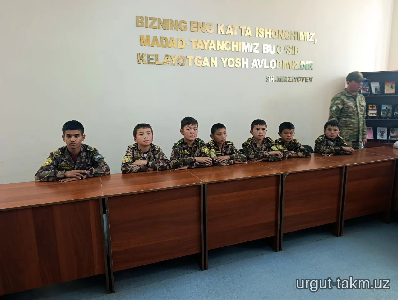 Xodimlarda, ayniqsa yoshlarda internet tarmogʻidan samarali foydalanish madaniyatini oshirish