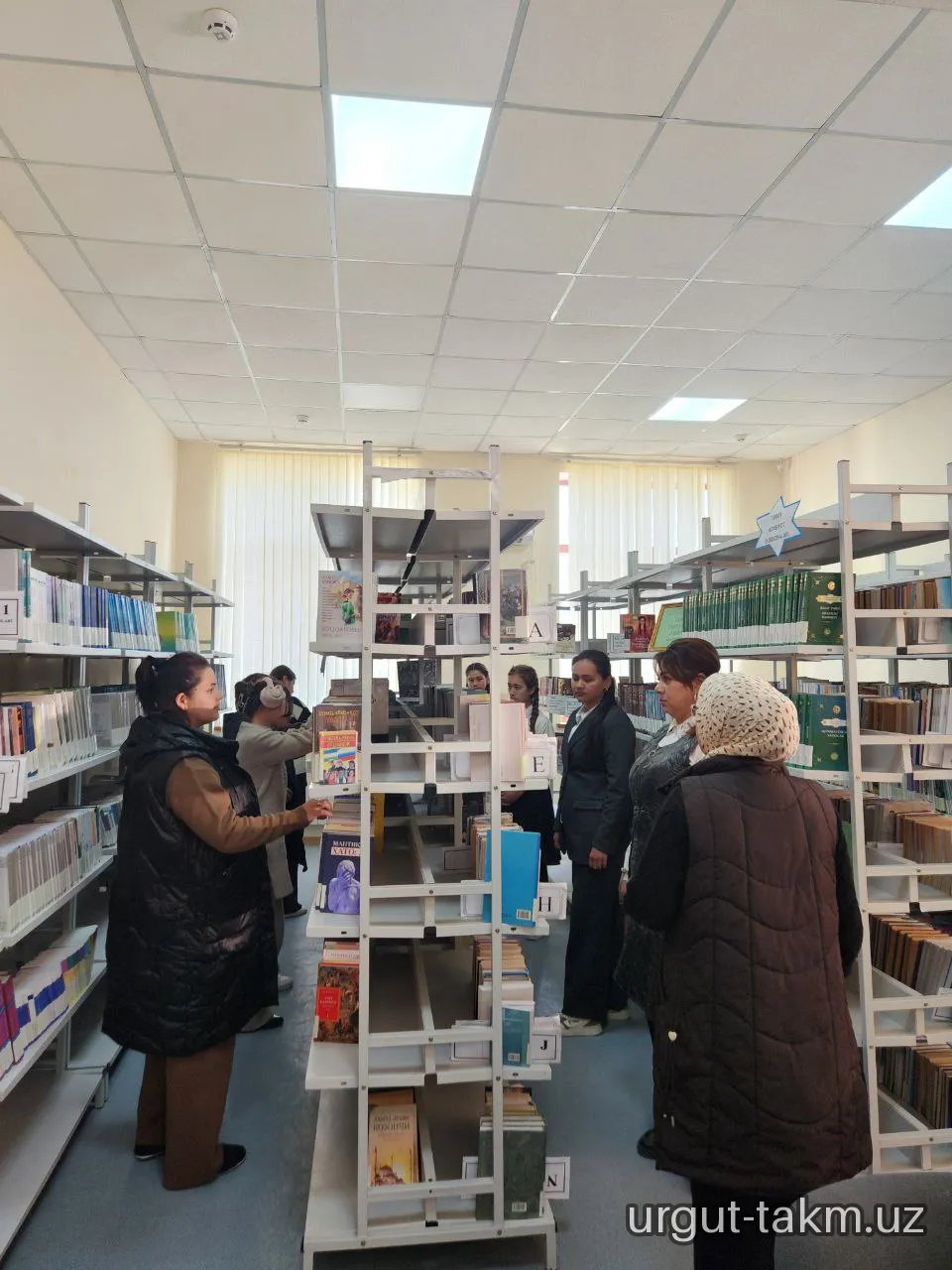 "INFOLIB OʻZBEKISTON 2025" XIV MILLIY AXBOROT-KUTUBXONA HAFTALIGI DAVOM ETMOQDA - 2-KUN QIZIQARLI EKSKURSIYALAR 39-82-MAKTABLAR