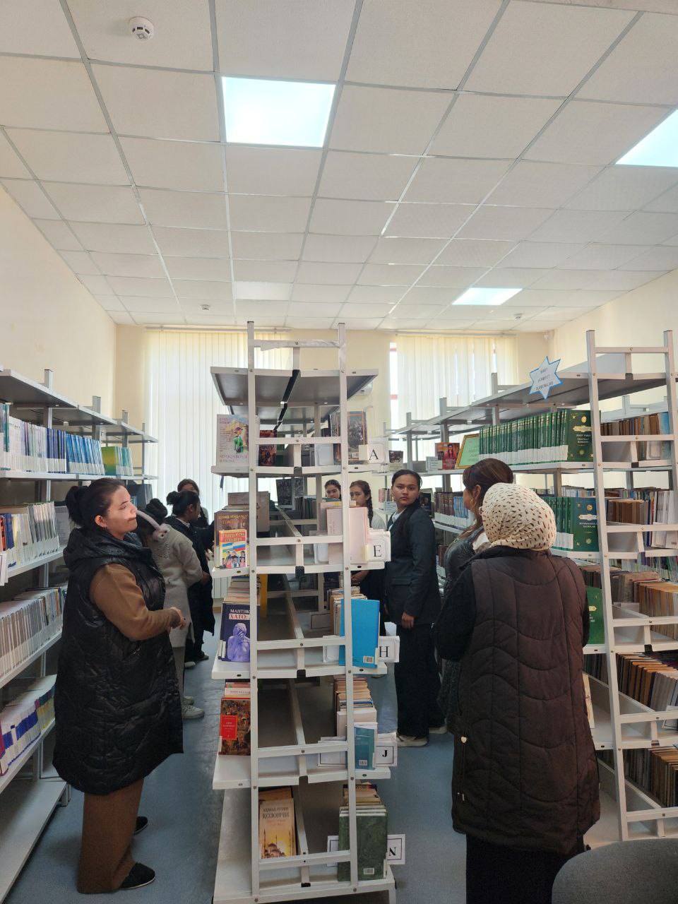 "INFOLIB OʻZBEKISTON 2025" XIV MILLIY AXBOROT-KUTUBXONA HAFTALIGI DAVOM ETMOQDA - 2-KUN QIZIQARLI EKSKURSIYALAR 39-82-MAKTABLAR