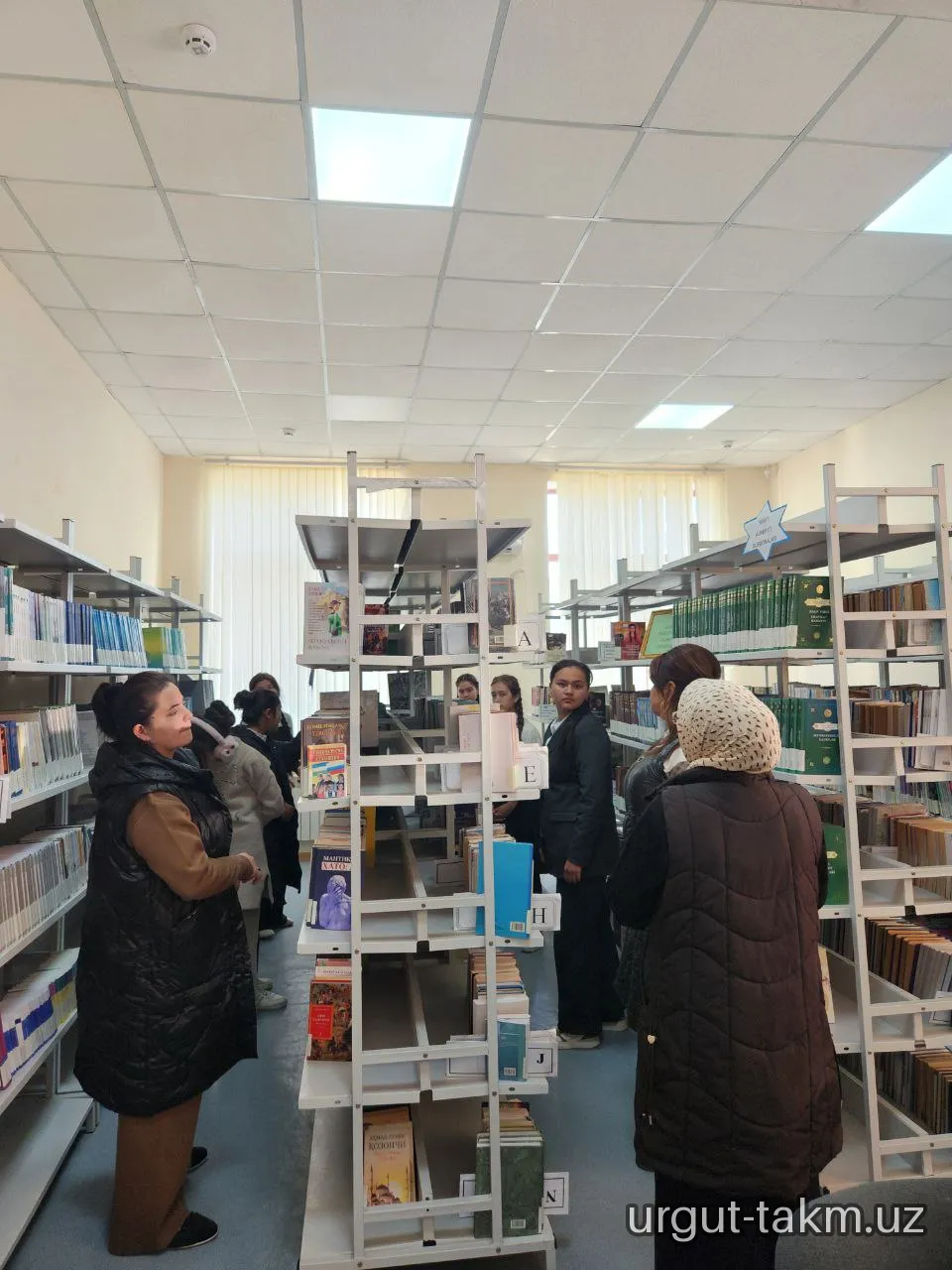"INFOLIB OʻZBEKISTON 2025" XIV MILLIY AXBOROT-KUTUBXONA HAFTALIGI DAVOM ETMOQDA - 2-KUN QIZIQARLI EKSKURSIYALAR 39-82-MAKTABLAR