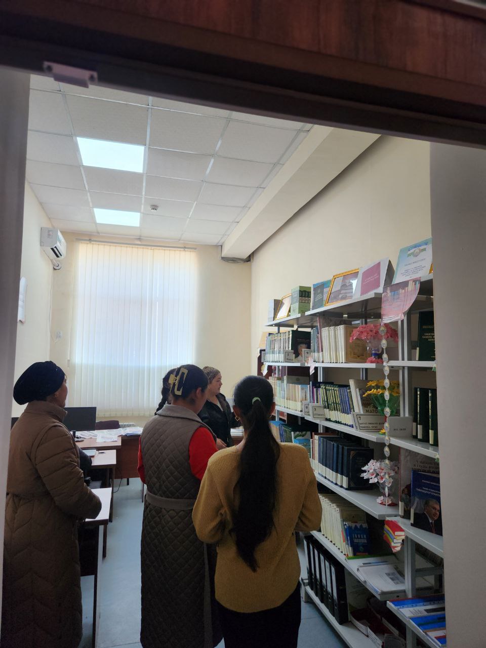 "INFOLIB OʻZBEKISTON 2025" XIV MILLIY AXBOROT-KUTUBXONA HAFTALIGI DAVOM ETMOQDA - 2-KUN QIZIQARLI EKSKURSIYALAR 111-MAKTAB oʻquvchilari