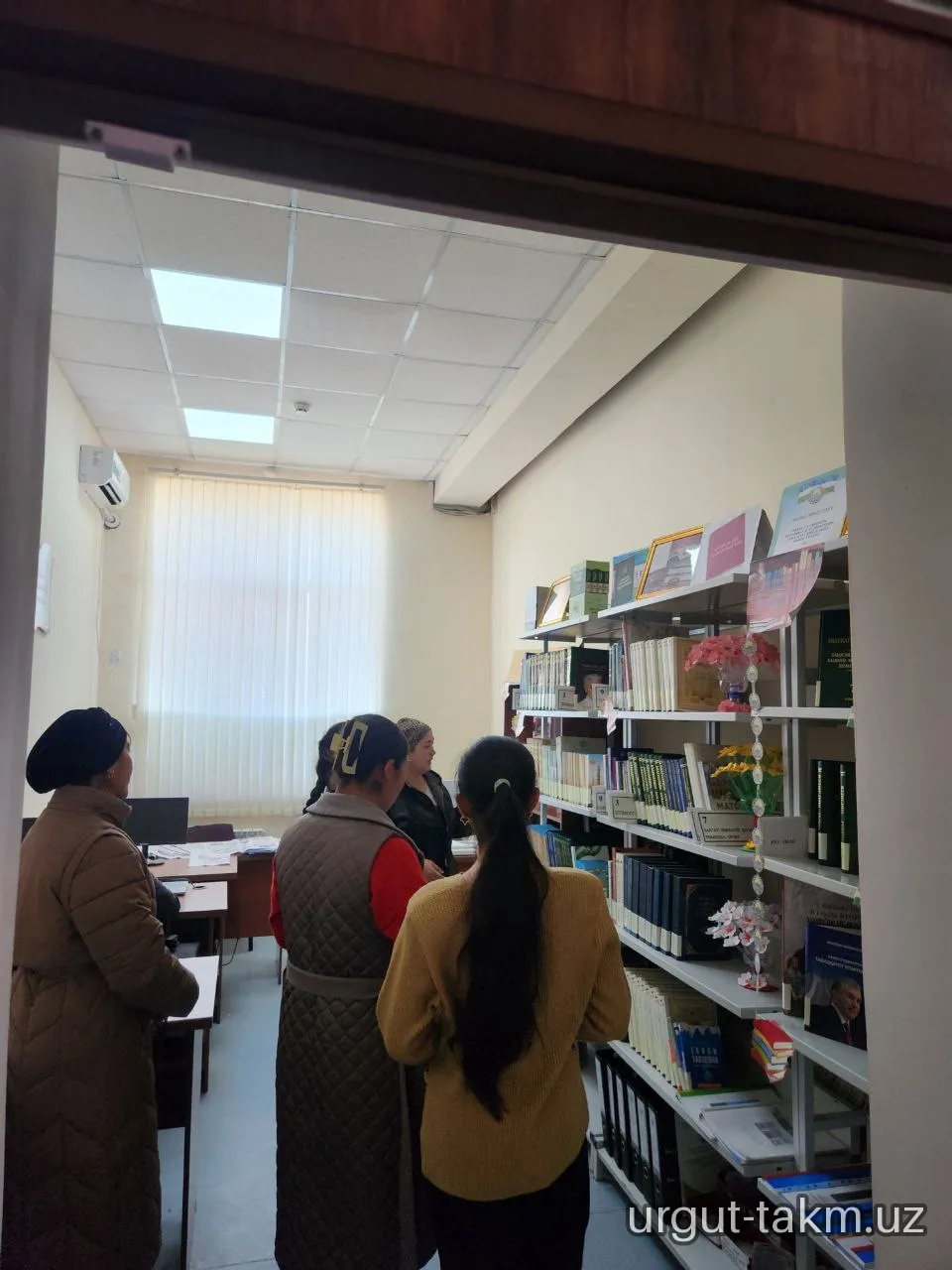 "INFOLIB OʻZBEKISTON 2025" XIV MILLIY AXBOROT-KUTUBXONA HAFTALIGI DAVOM ETMOQDA - 2-KUN QIZIQARLI EKSKURSIYALAR 111-MAKTAB oʻquvchilari