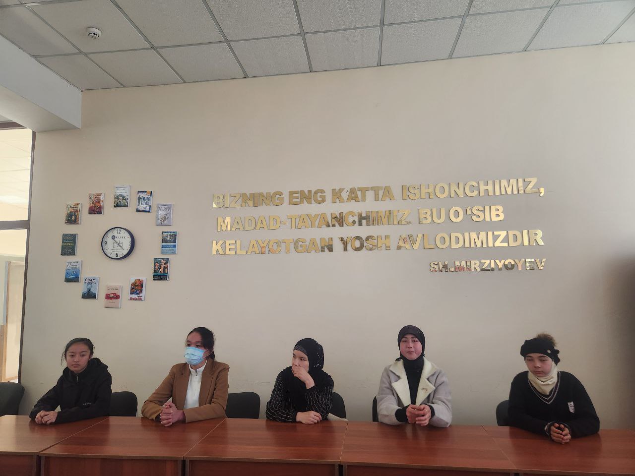 Xotin-qizlarga nisbatan zo'ravonlikka barham berish munosabati bilan "Gender tenglik taraqqiyot kafolati" mavzusida suhbat tashkil etildi.