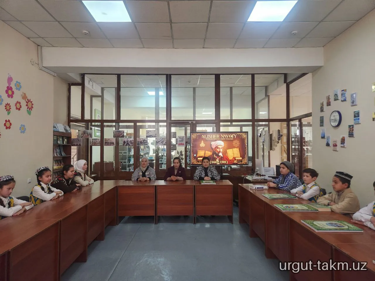 Urgut tuman axborot-kutubxona markazida buyuk mutafakkir va so‘z mulkining sultoni Mir Alisher Navoiy tavalludining 585 yilligi munosabati bilan badiiy g‘azalxonlik kechasi tashkil etildi.