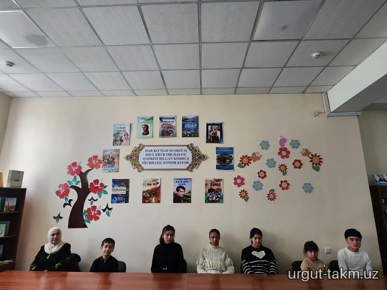 “Alisher Navoiy o‘z zamonasining buyuk shaxsi, bugungi kunning esa beqiyos siymosi” mavzusida 49-maktab kitobxonlari bilan hamkorlikda madaniy-ma’rifiy tadbir tashkil etildi.