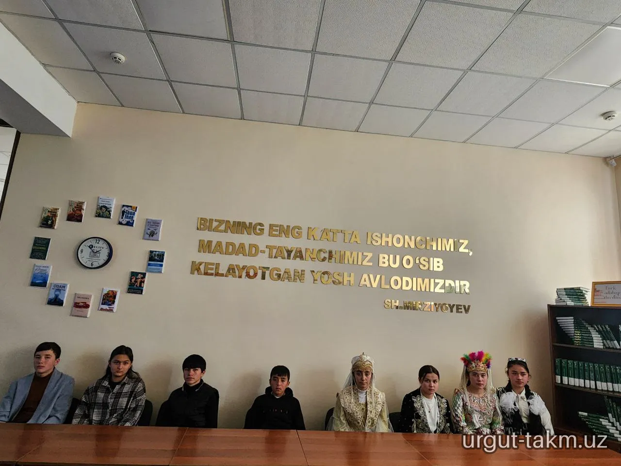 “Alisher Navoiy o‘z zamonasining buyuk shaxsi, bugungi kunning esa beqiyos siymosi” mavzusida 49-maktab kitobxonlari bilan hamkorlikda madaniy-ma’rifiy tadbir tashkil etildi.