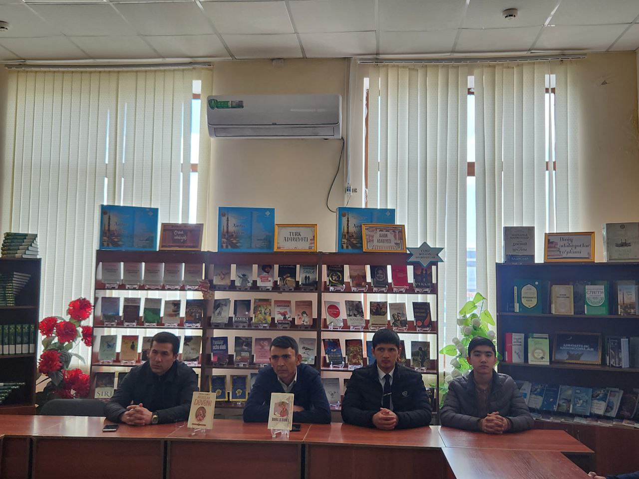 142-umumiy o‘rta ta‘lim maktabi  "Kitobsevarlar klubi "a‘zolarining navbatdagi davra suhbati tashkil qilindi