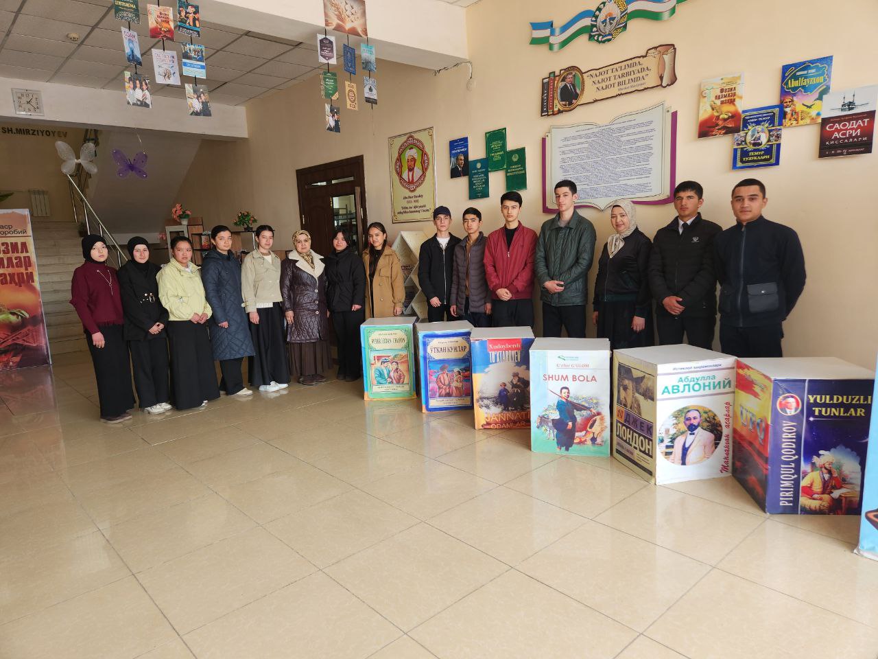 142-umumiy o‘rta ta‘lim maktabi  "Kitobsevarlar klubi "a‘zolarining navbatdagi davra suhbati tashkil qilindi