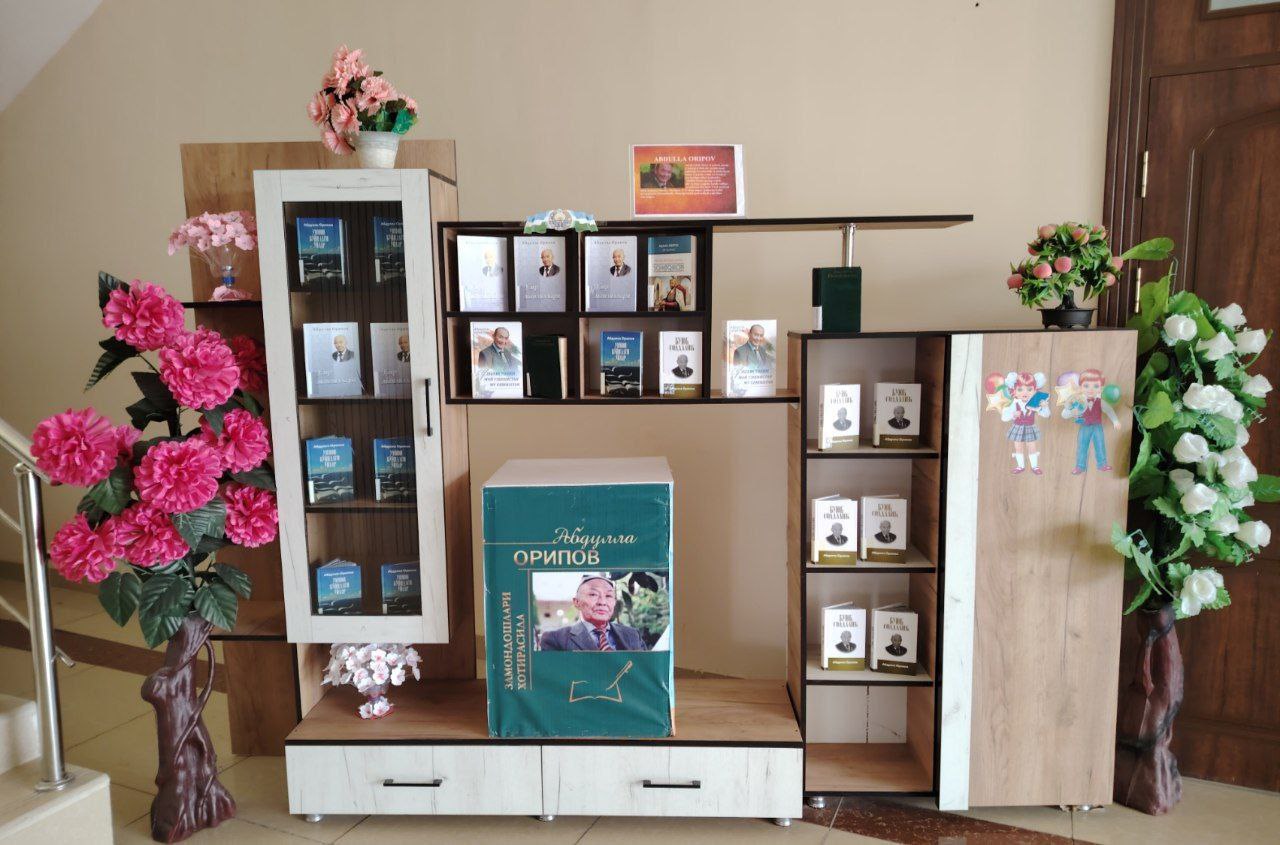 Kitob_ko‘rgazmasi - "Onajonim she‘riyat"